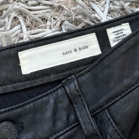 Sass & Bide Leather Flare Pants Leather 100% Lamb Print Snake Sz 6 US❤️ - Picture 6 of 9